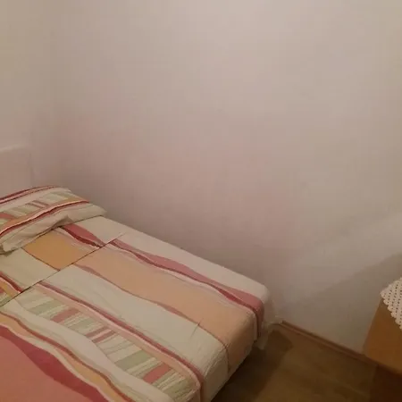 Apartment Apartments With Wifi Sutivan, Brac - 750 Sutivan