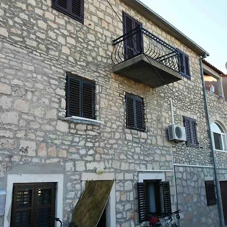Apartment Apartments With Wifi Sutivan, Brac - 750 *