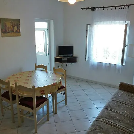 Apartments With Wifi Sutivan, Brac - 750 Sutivan