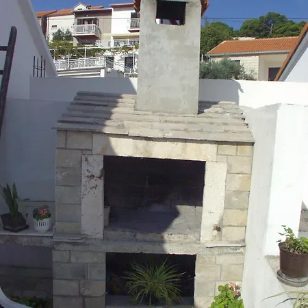 Apartments With Wifi Sutivan, Brac - 750 *