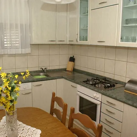Apartment Apartments With Wifi Sutivan, Brac - 750 *