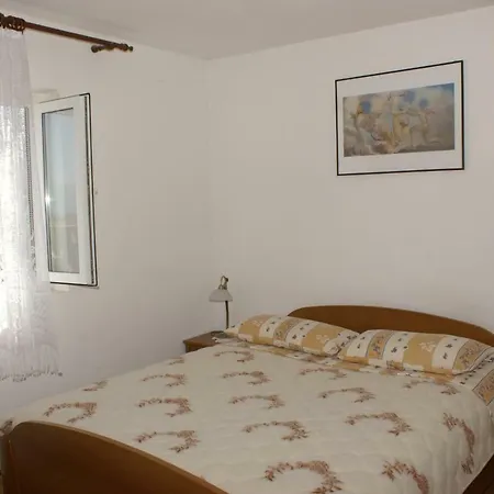 Apartment Apartments With Wifi Sutivan, Brac - 750 Sutivan
